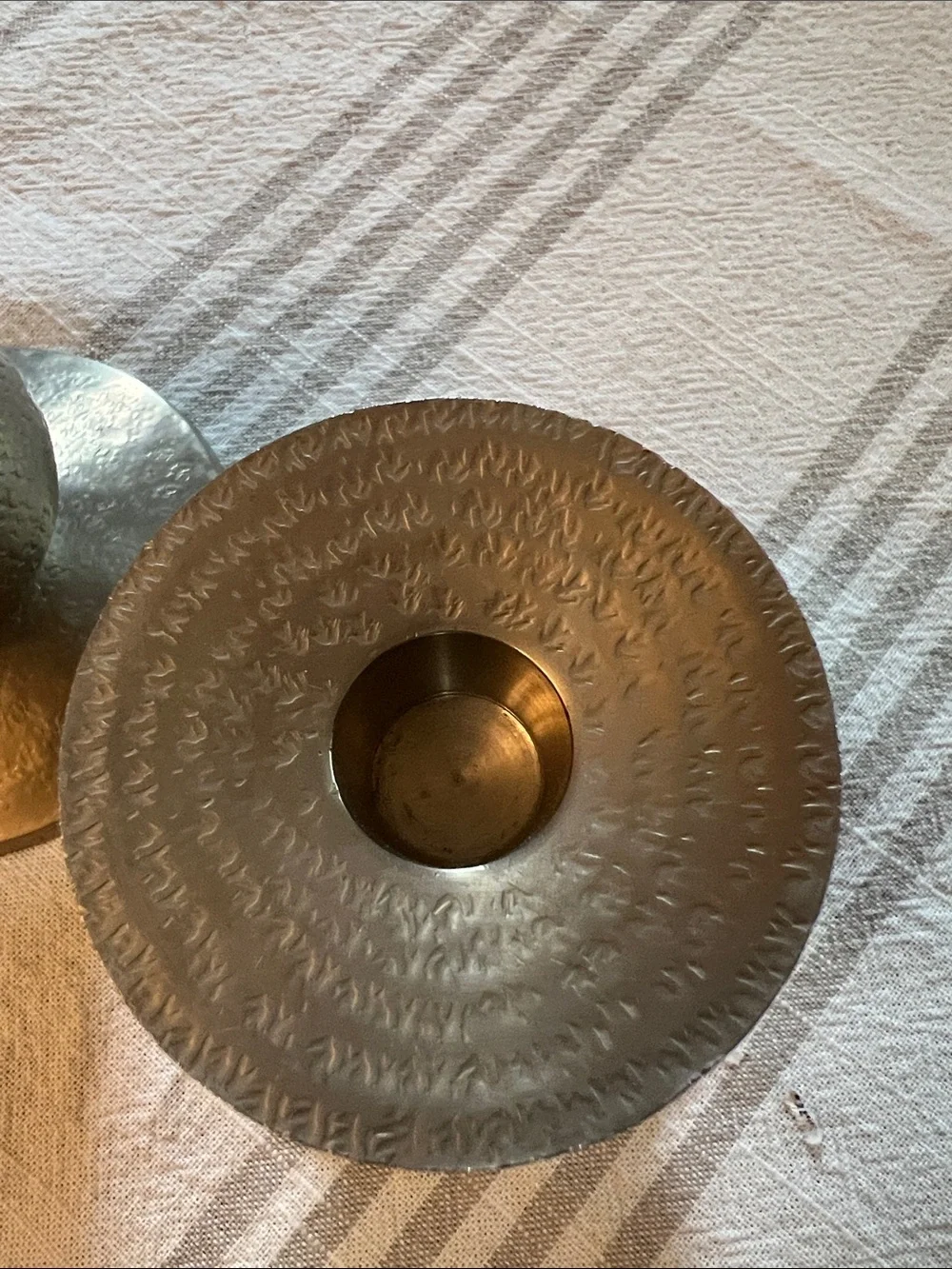 N/A hammered candle